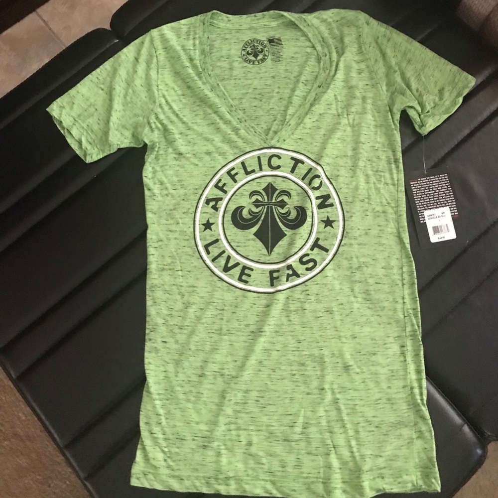 Affliction tee women’s size large